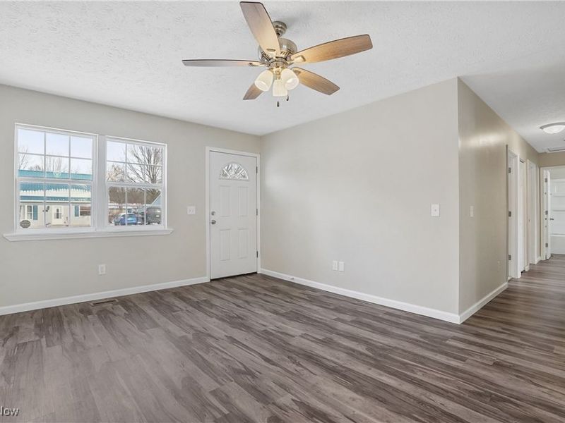 9852 Belden Drive, Windham, OH 44288 Photo 5