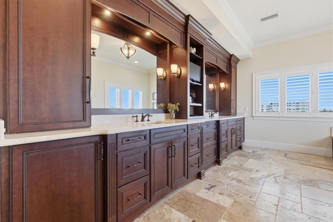 2484 Baywood Drive W, Dunedin, FL 34698 Photo