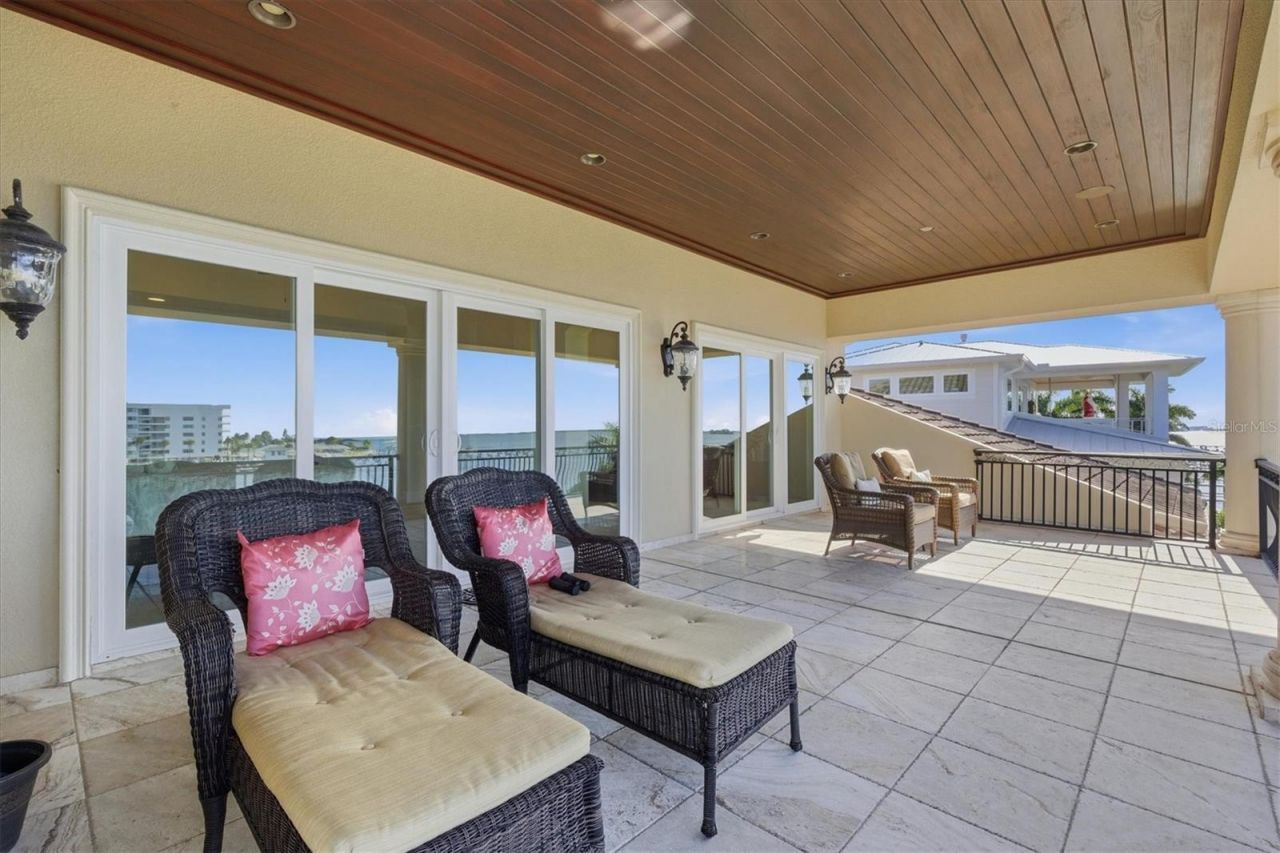 2484 Baywood Drive W, Dunedin, FL 34698 Photo