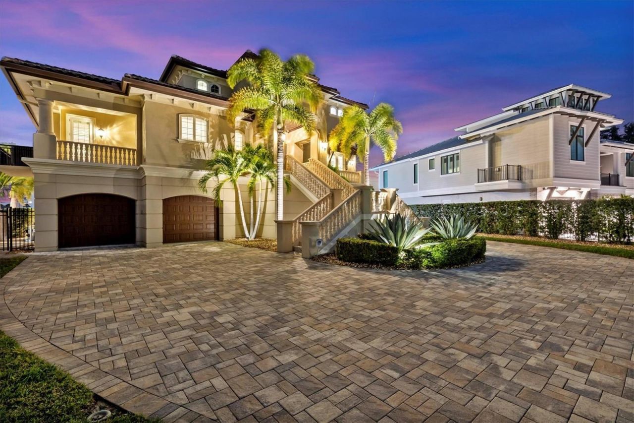 2484 Baywood Drive W, Dunedin, FL 34698 Photo