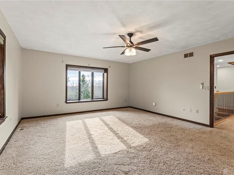 5561 Benner Road, Miamisburg, OH 45342 Photo 25