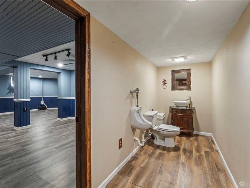 5561 Benner Road, Miamisburg, OH 45342 Photo 46