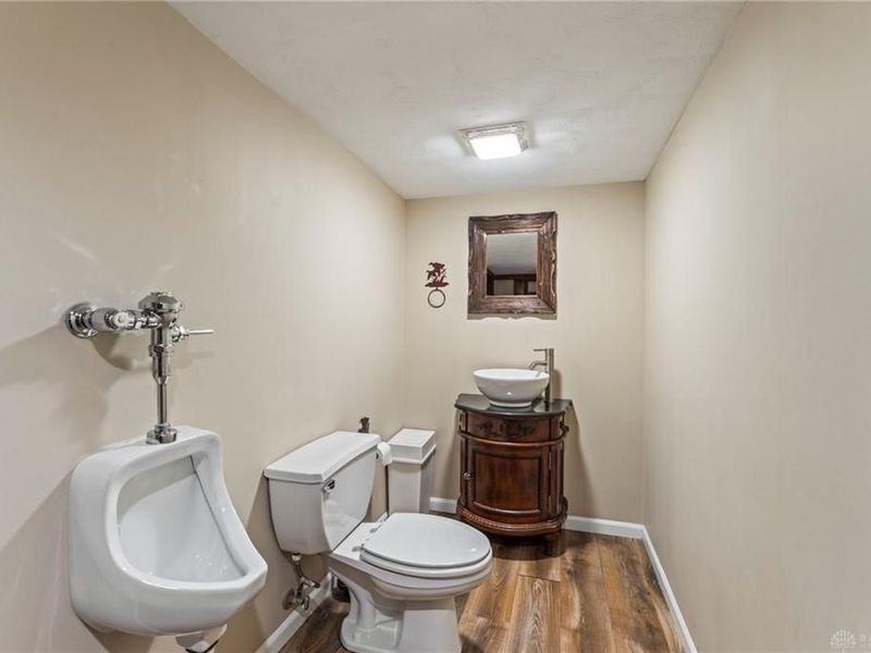 5561 Benner Road, Miamisburg, OH 45342 Photo 47