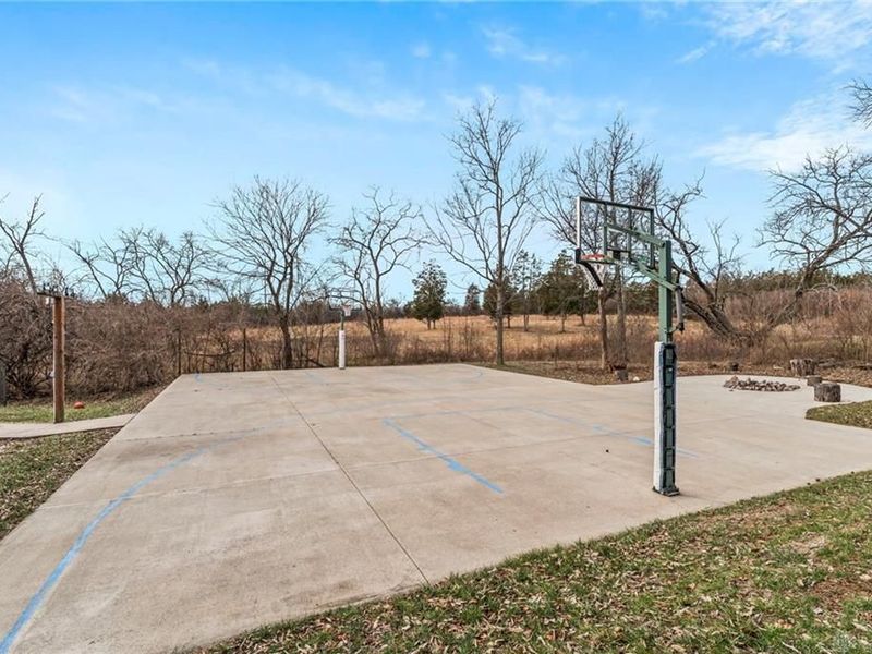 5561 Benner Road, Miamisburg, OH 45342 Photo 65