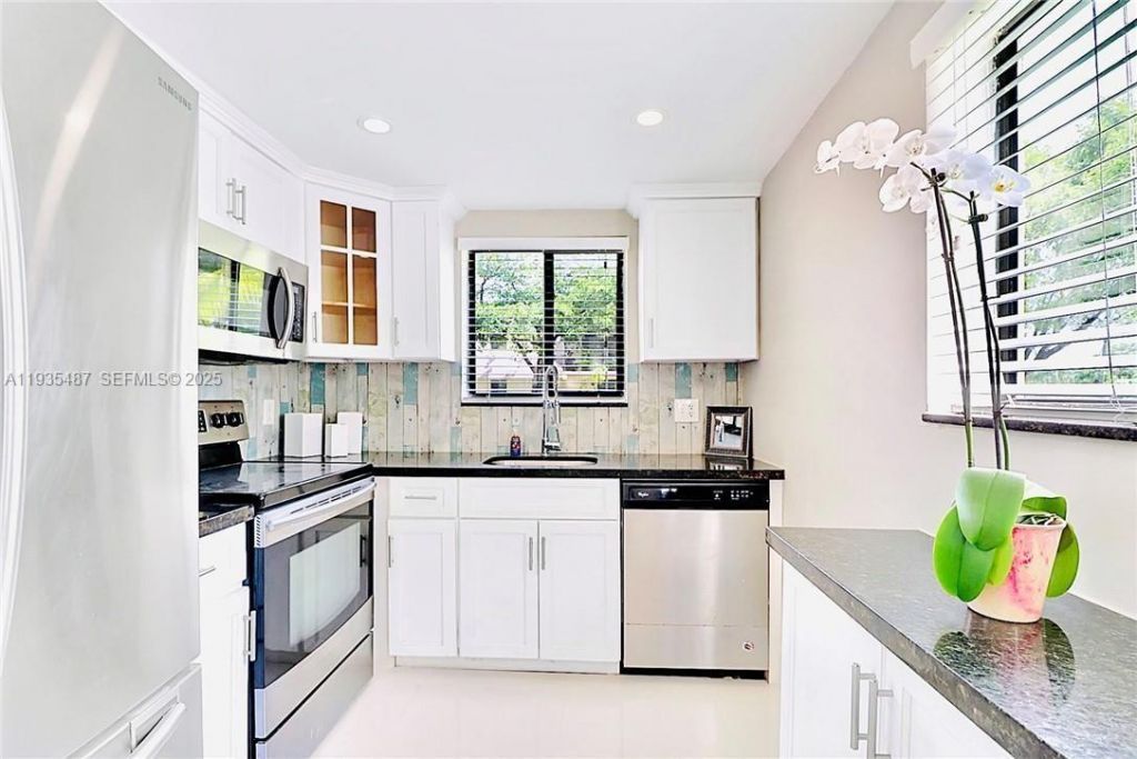 1065 S Flagler Ave , Unit 701, Pompano Beach, FL 33060 Photo