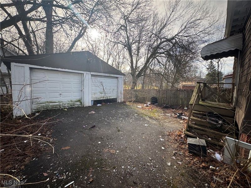 1041 Diagonal Road, Akron, OH 44320 Photo 3