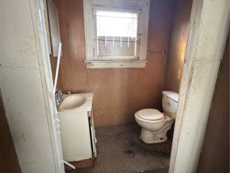 1041 Diagonal Road, Akron, OH 44320 Photo 8