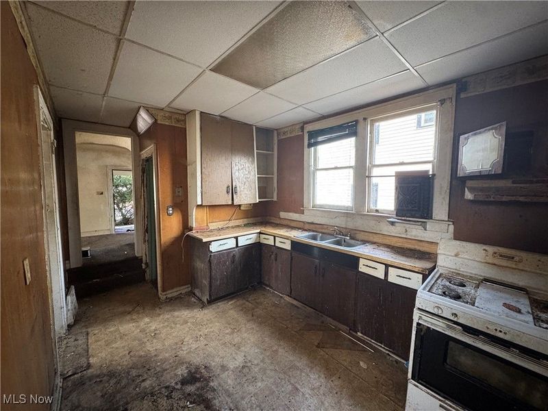 1041 Diagonal Road, Akron, OH 44320 Photo 9