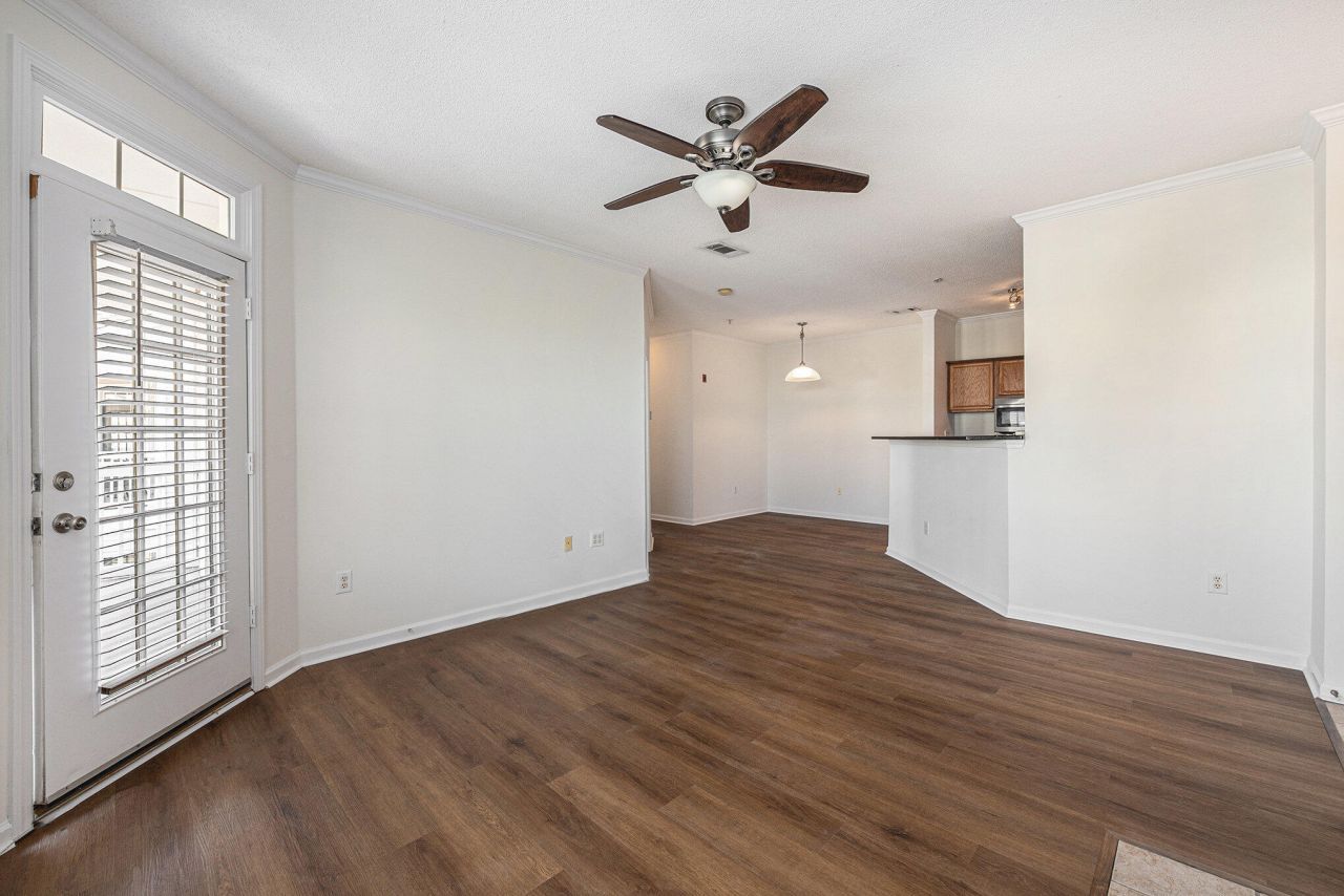 45 Sycamore Avenue Photo 13