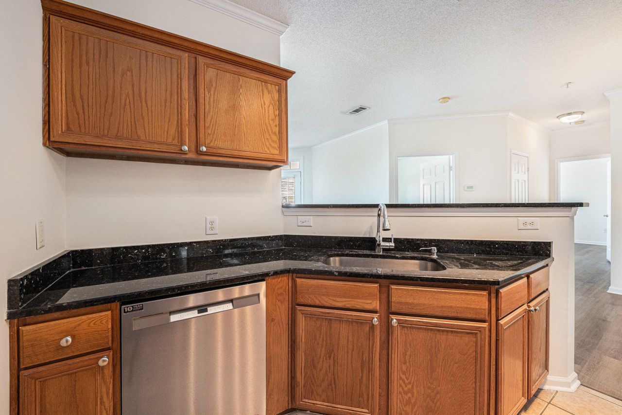 45 Sycamore Avenue Photo 15