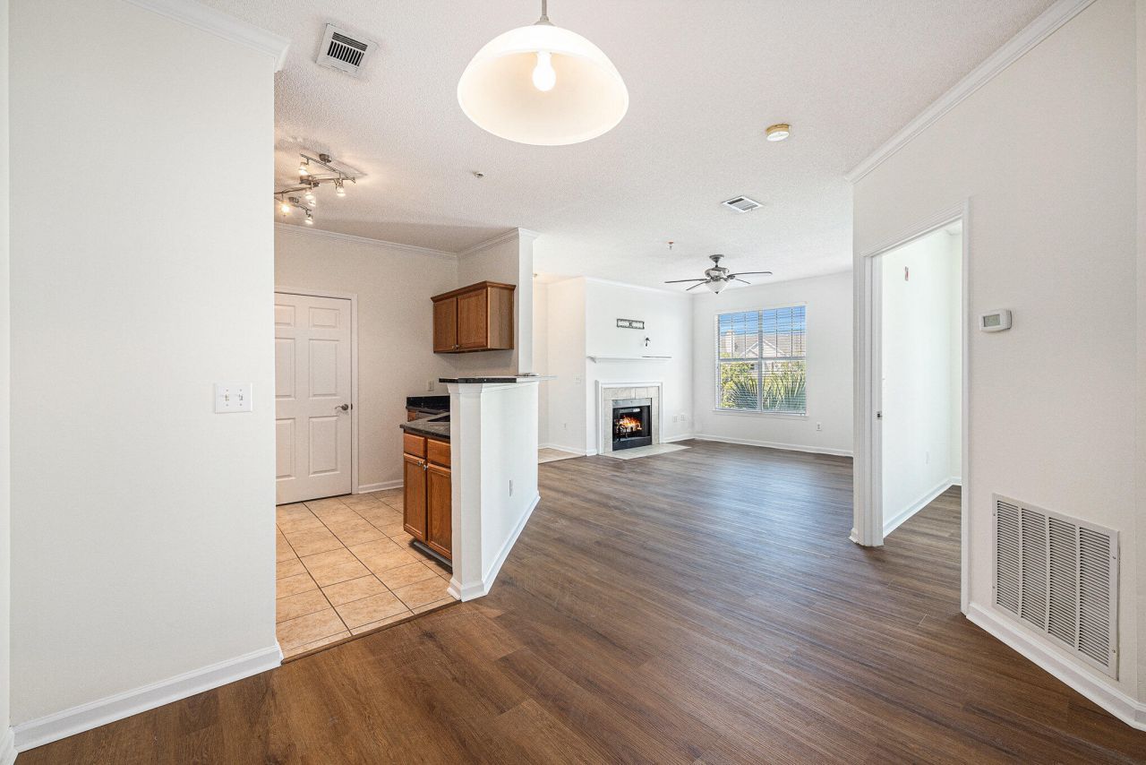 45 Sycamore Avenue Photo 18