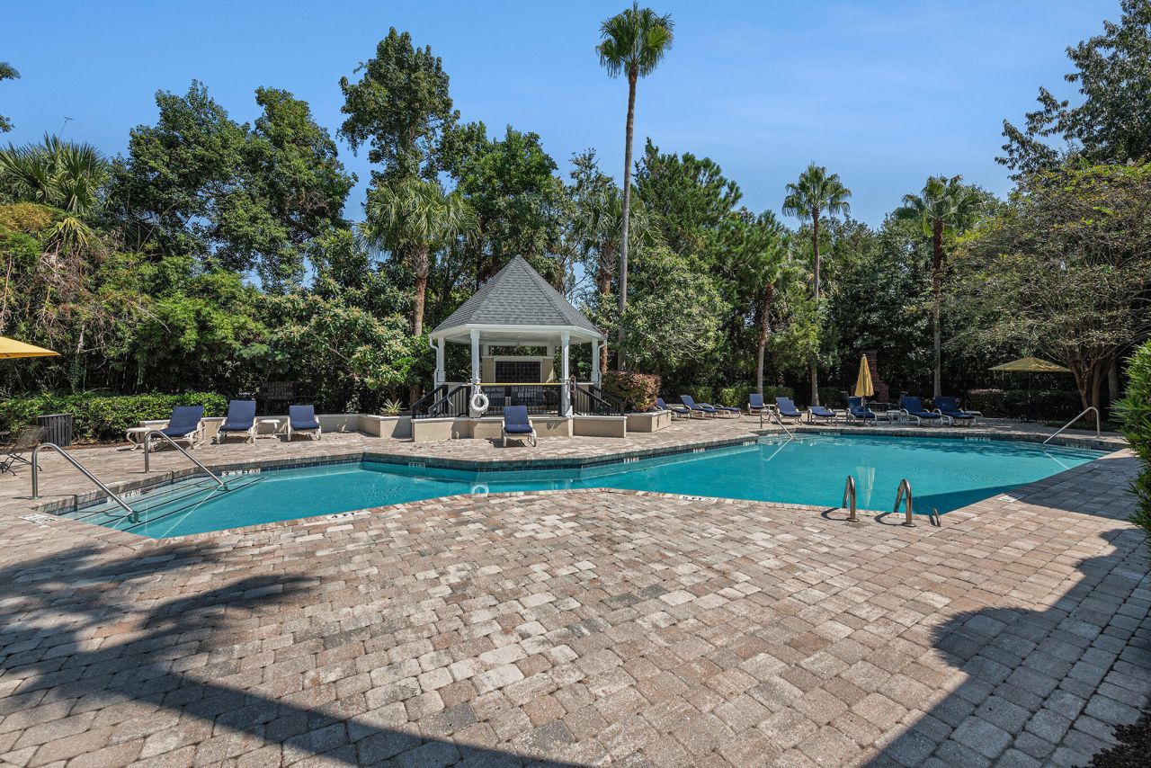 45 Sycamore Avenue Photo 31