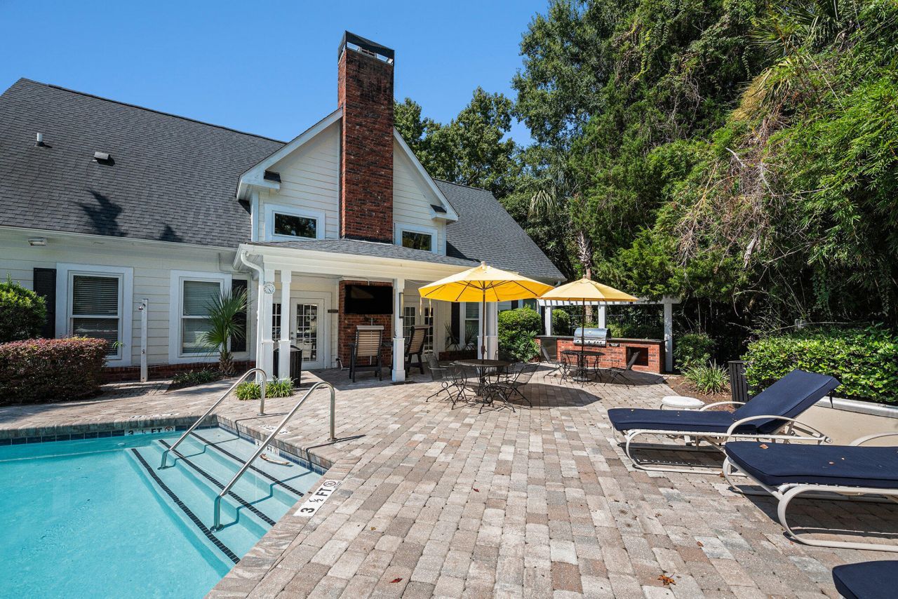 45 Sycamore Avenue Photo 32