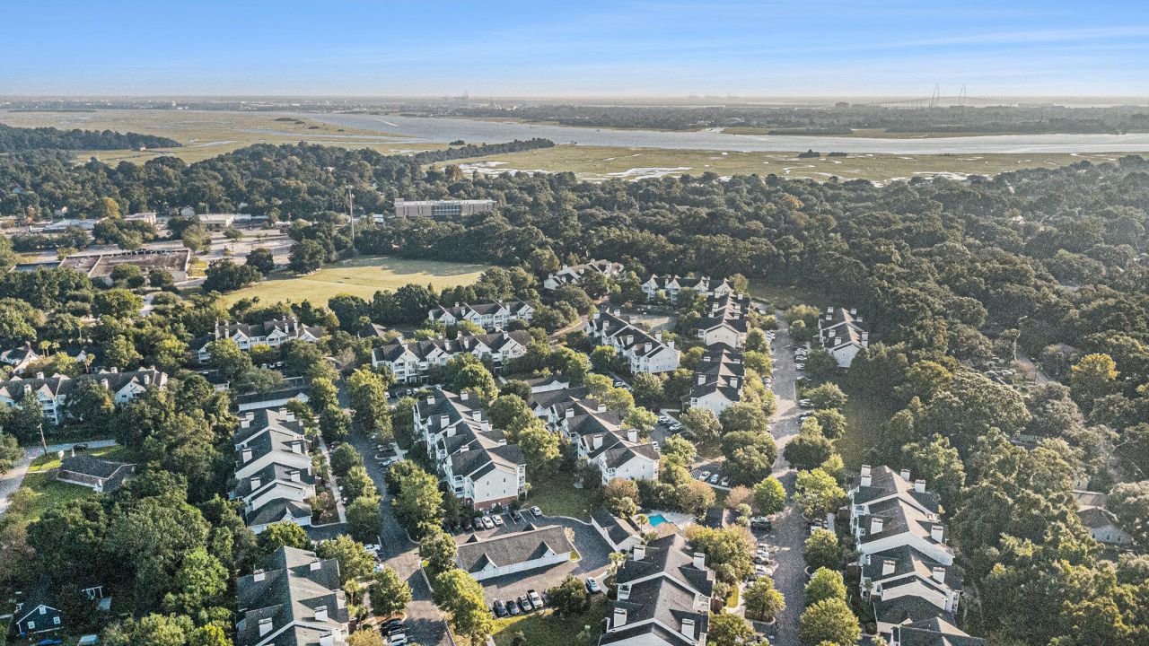 45 Sycamore Avenue Photo 40