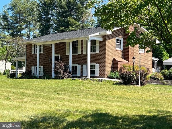 12 ESSEX ROAD, GROTTOES, VA 24441