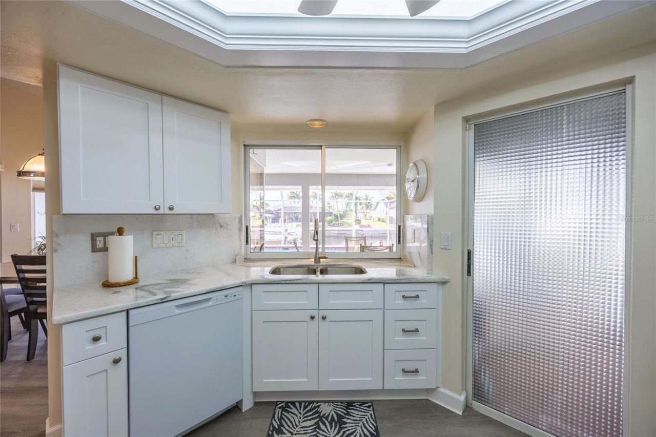 3316 SE 19th Place, Cape Coral, FL 33904 Photo