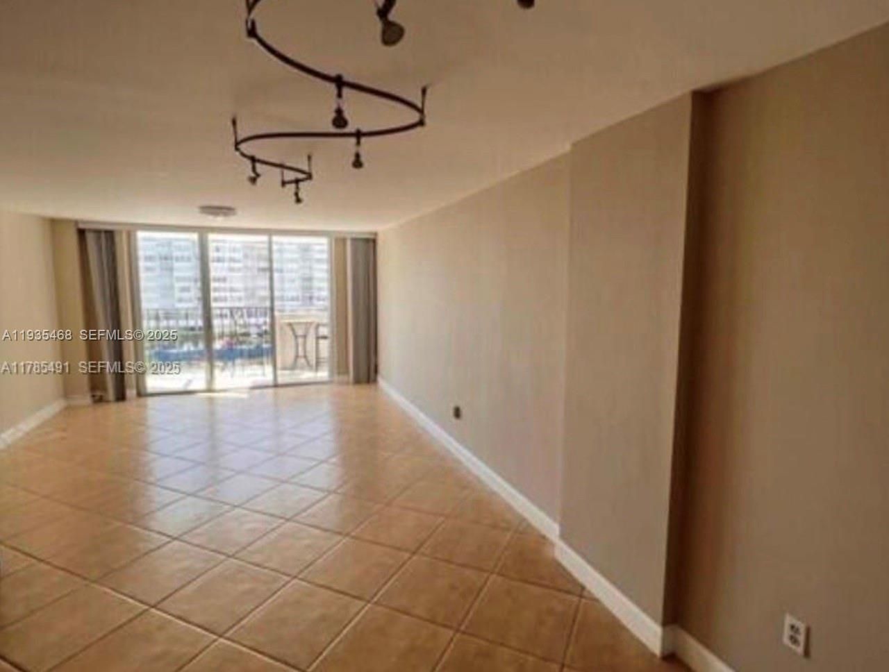 2780 NE 183rd St, Unit 514, Aventura, FL 33160 Photo