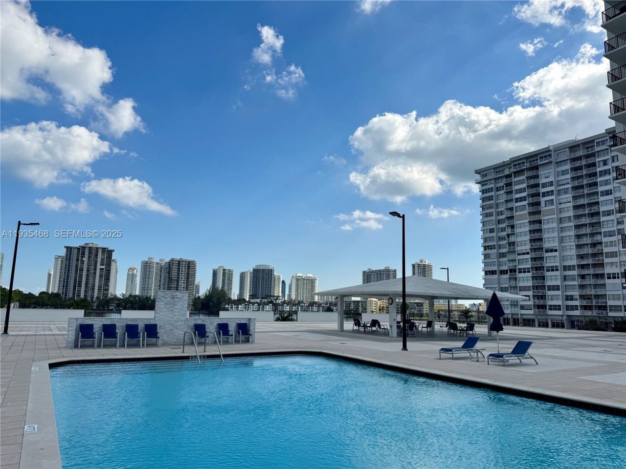 2780 NE 183rd St, Unit 514, Aventura, FL 33160 Photo