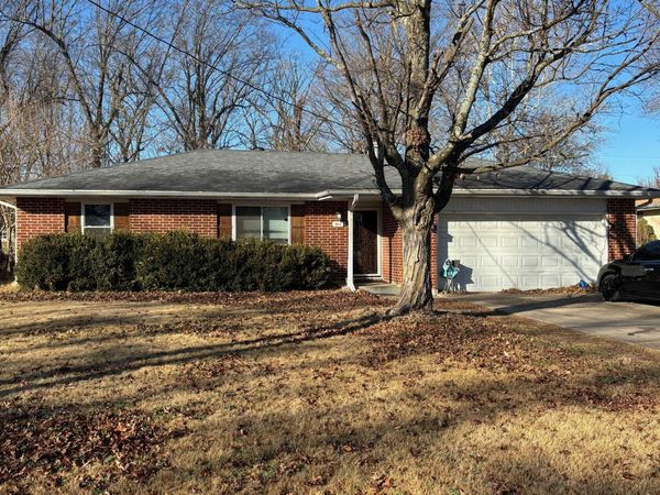 511 S Duke Avenue , Springfield, MO 65802