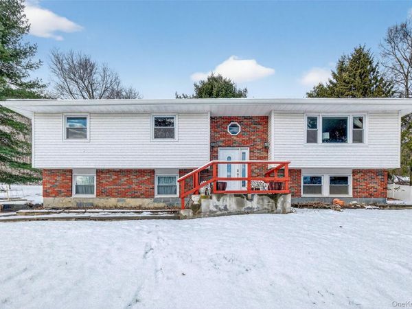 93 Old Mill Road, Wallkill, NY 12589