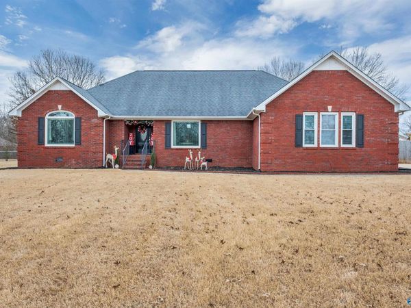 221 Darsey Court, Meridianville, AL 35759