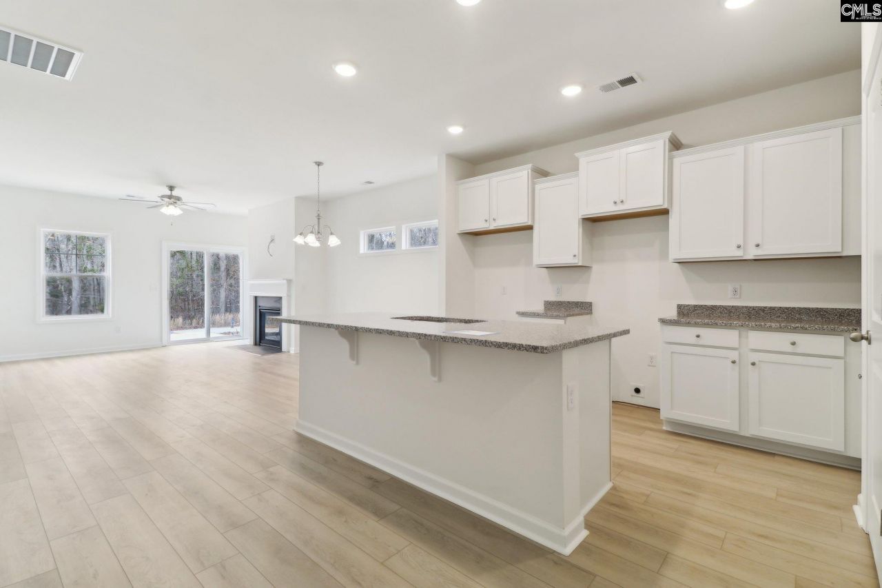 575 Griffon Drive Photo 10