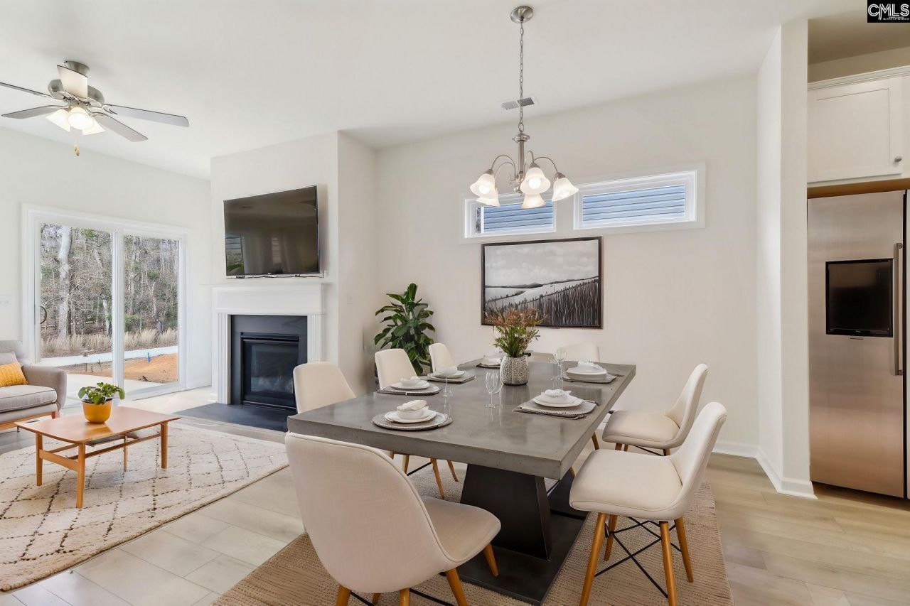 575 Griffon Drive Photo 8