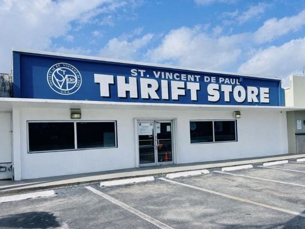 2323 N Dixie Highway, Pompano Beach, FL 33060