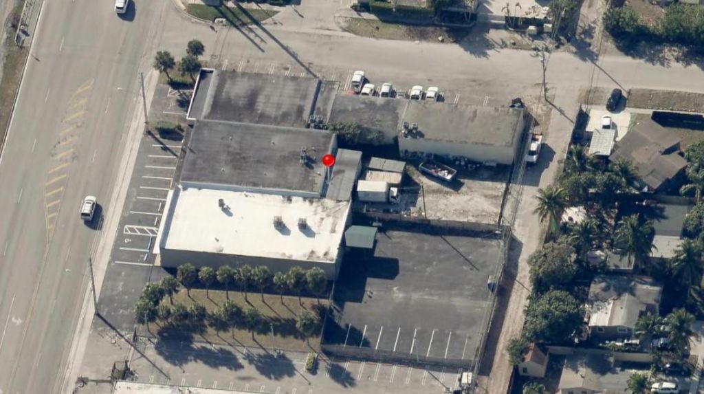 2323 N Dixie Highway, Pompano Beach, FL 33060 Photo