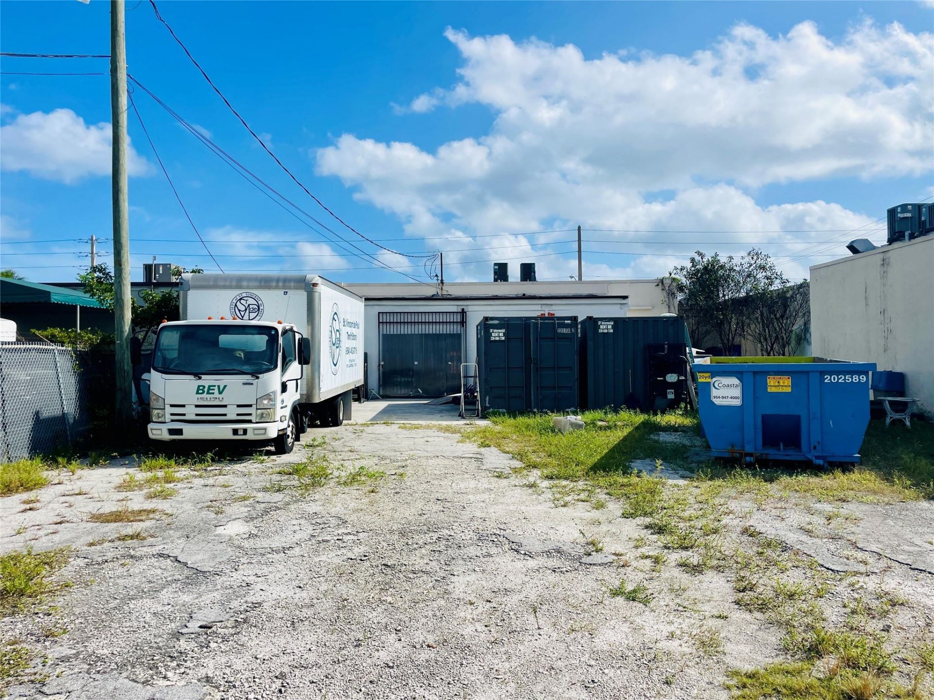 2323 N Dixie Highway, Pompano Beach, FL 33060 Photo