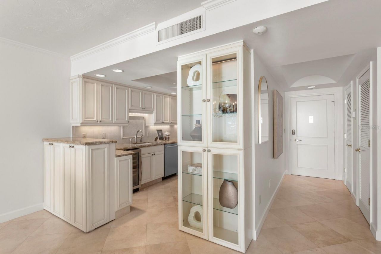 1212 Benjamin Franklin Drive, Unit 501, Sarasota, FL 34236 Photo