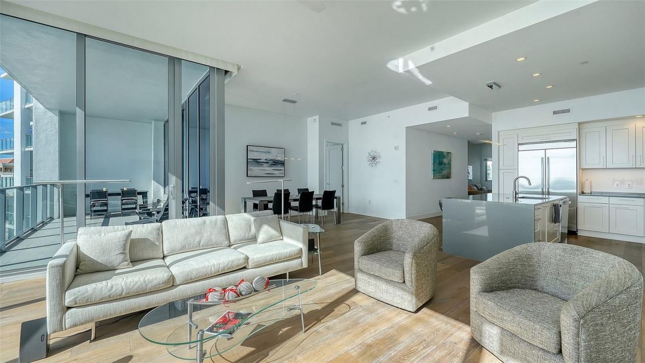 1155 N Gulfstream Avenue, Unit 1704, Sarasota, FL 34236 Photo