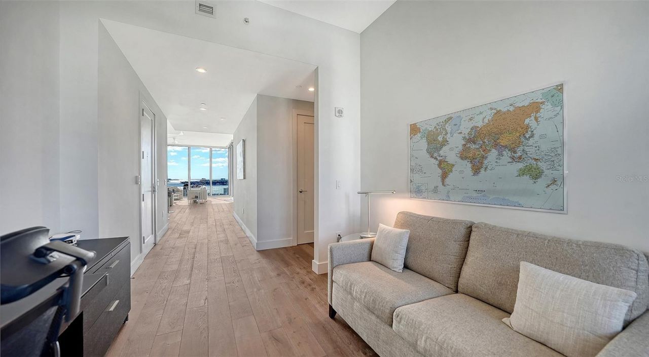 1155 N Gulfstream Avenue, Unit 1704, Sarasota, FL 34236 Photo