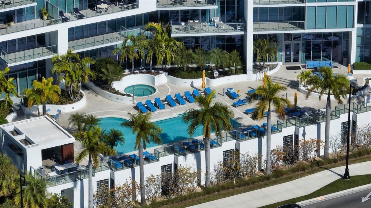 1155 N Gulfstream Avenue, Unit 1704, Sarasota, FL 34236 Photo