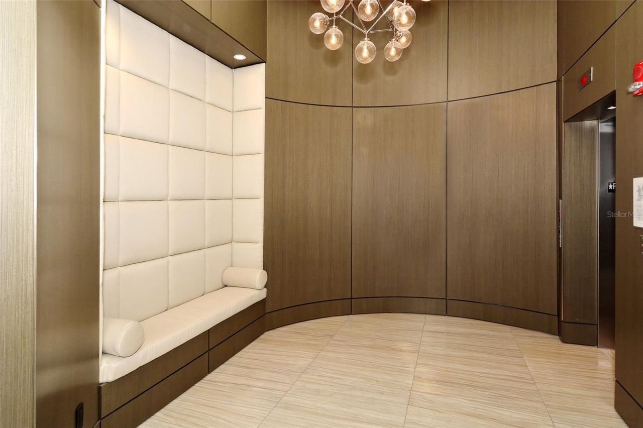 1155 N Gulfstream Avenue, Unit 1704, Sarasota, FL 34236 Photo