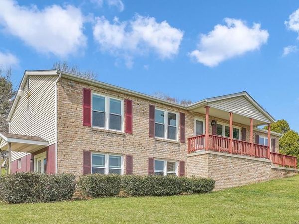 3036 CROWN CIRCLE, MANCHESTER, MD 21102