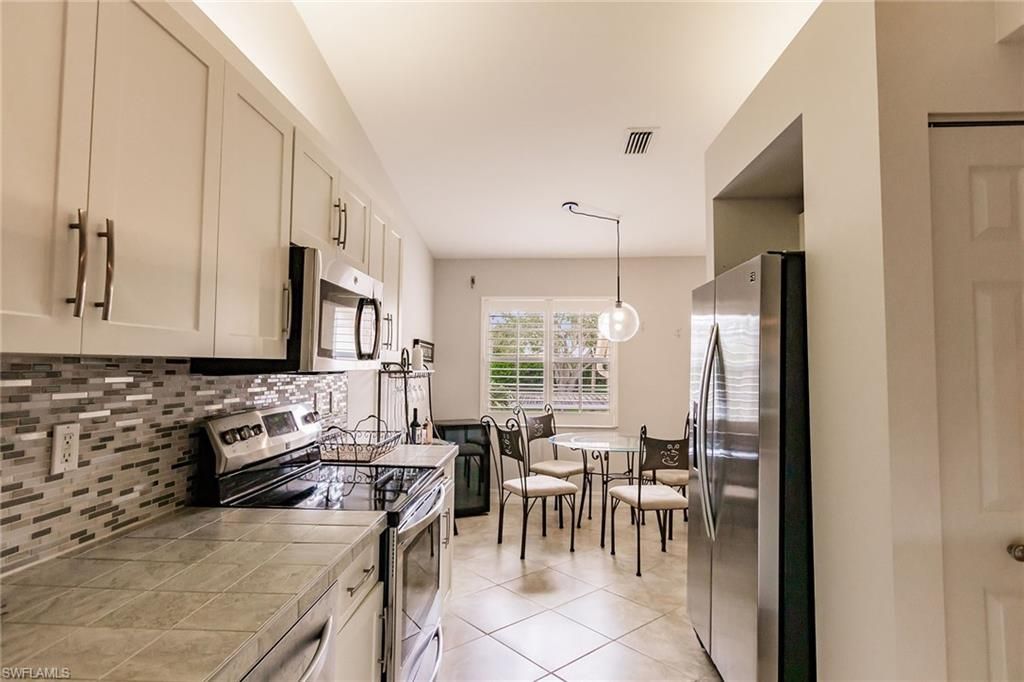 2516 Orchid Bay Dr, Unit 203, Naples, FL 34109 Photo
