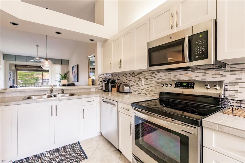 2516 Orchid Bay Dr, Unit 203, Naples, FL 34109 Photo