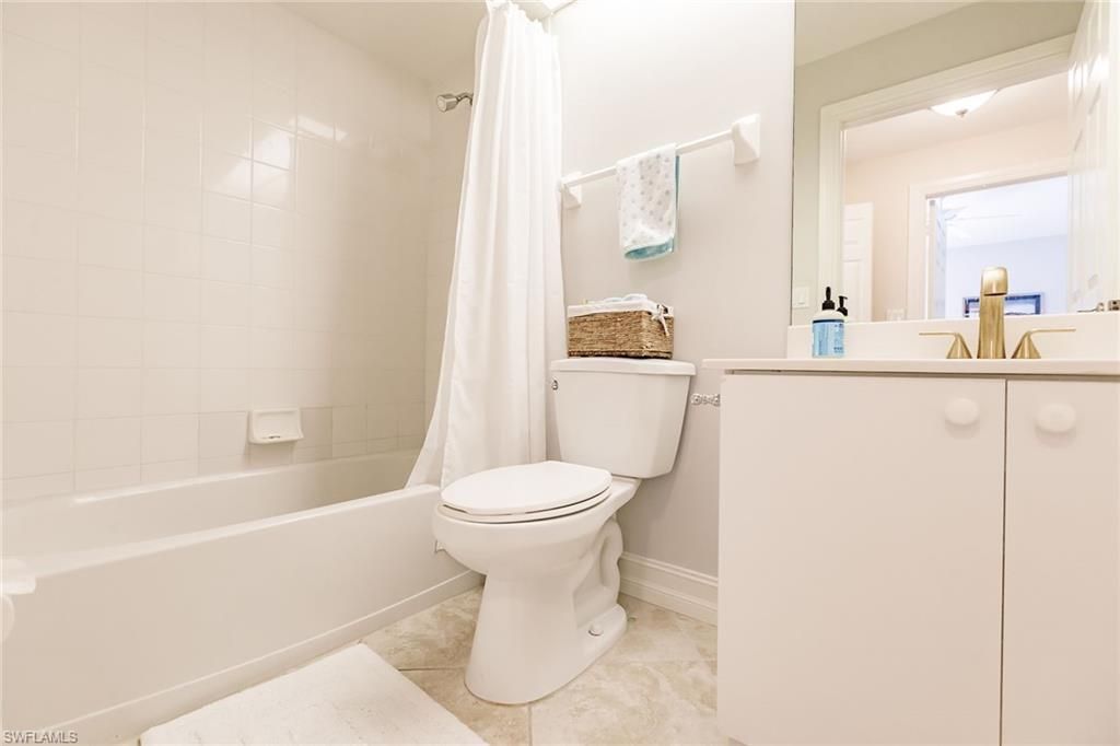 2516 Orchid Bay Dr, Unit 203, Naples, FL 34109 Photo