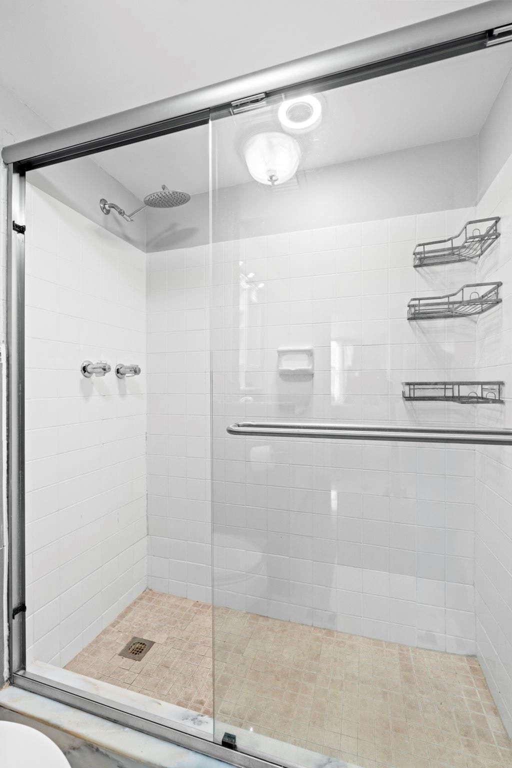 305 N Pompano Beach Boulevard, Unit 510, Pompano Beach, FL 33062 Photo