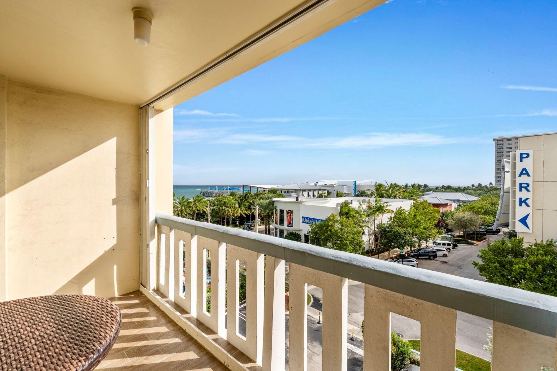 305 N Pompano Beach Boulevard, Unit 510, Pompano Beach, FL 33062 Photo