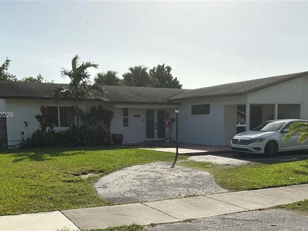 9700 SW 189th St , Cutler Bay, FL 33157