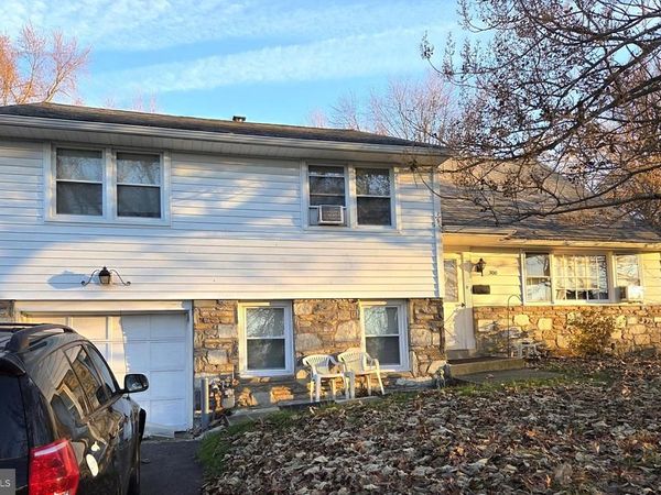 300 PRESTON ROAD, FLOURTOWN, PA 19031
