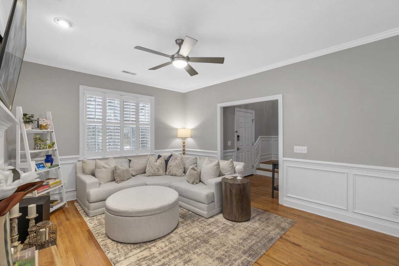 1125 Mathis Ferry Road Photo 8