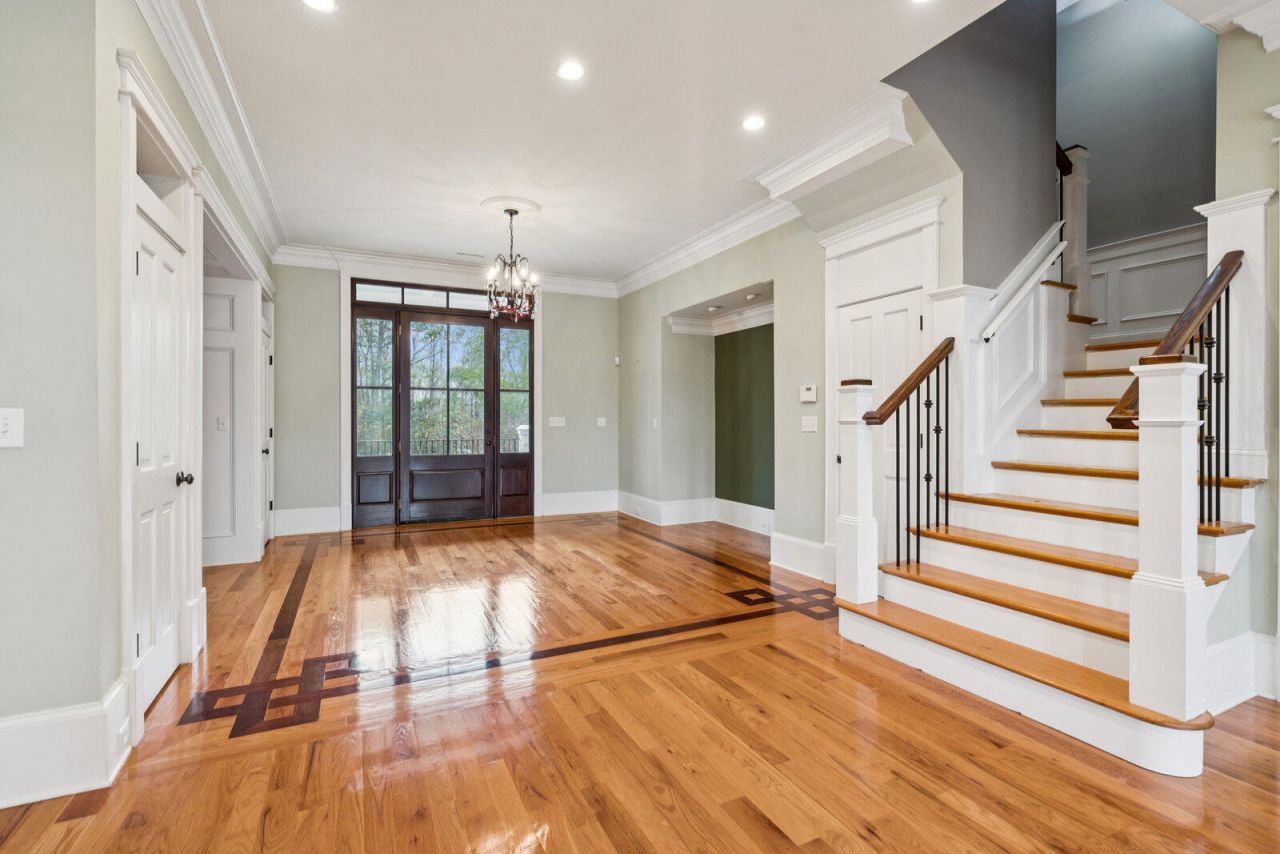 349 Mentor Road Photo 11