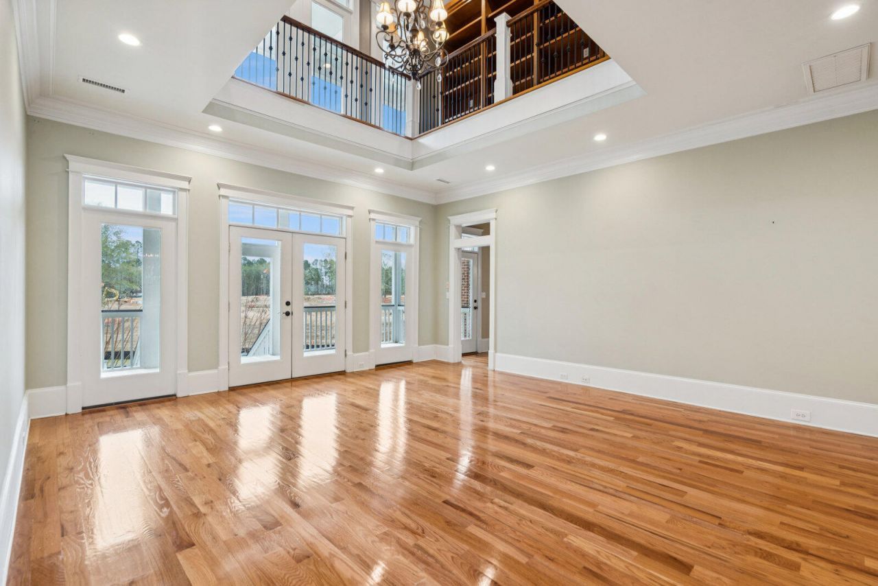 349 Mentor Road Photo 16