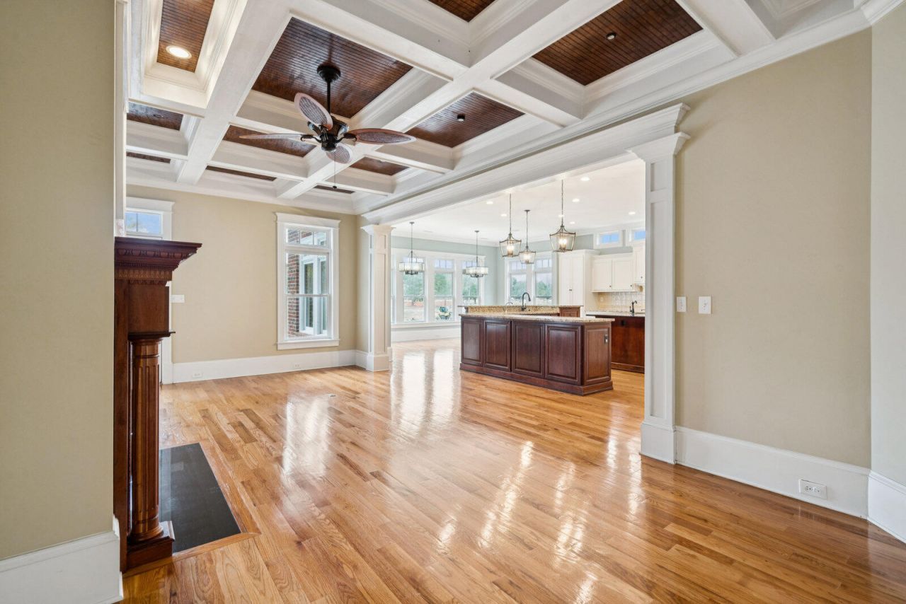 349 Mentor Road Photo 17