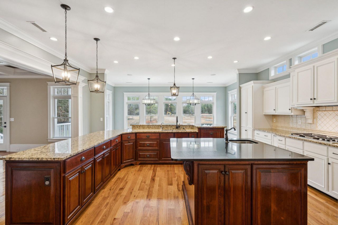 349 Mentor Road Photo 23