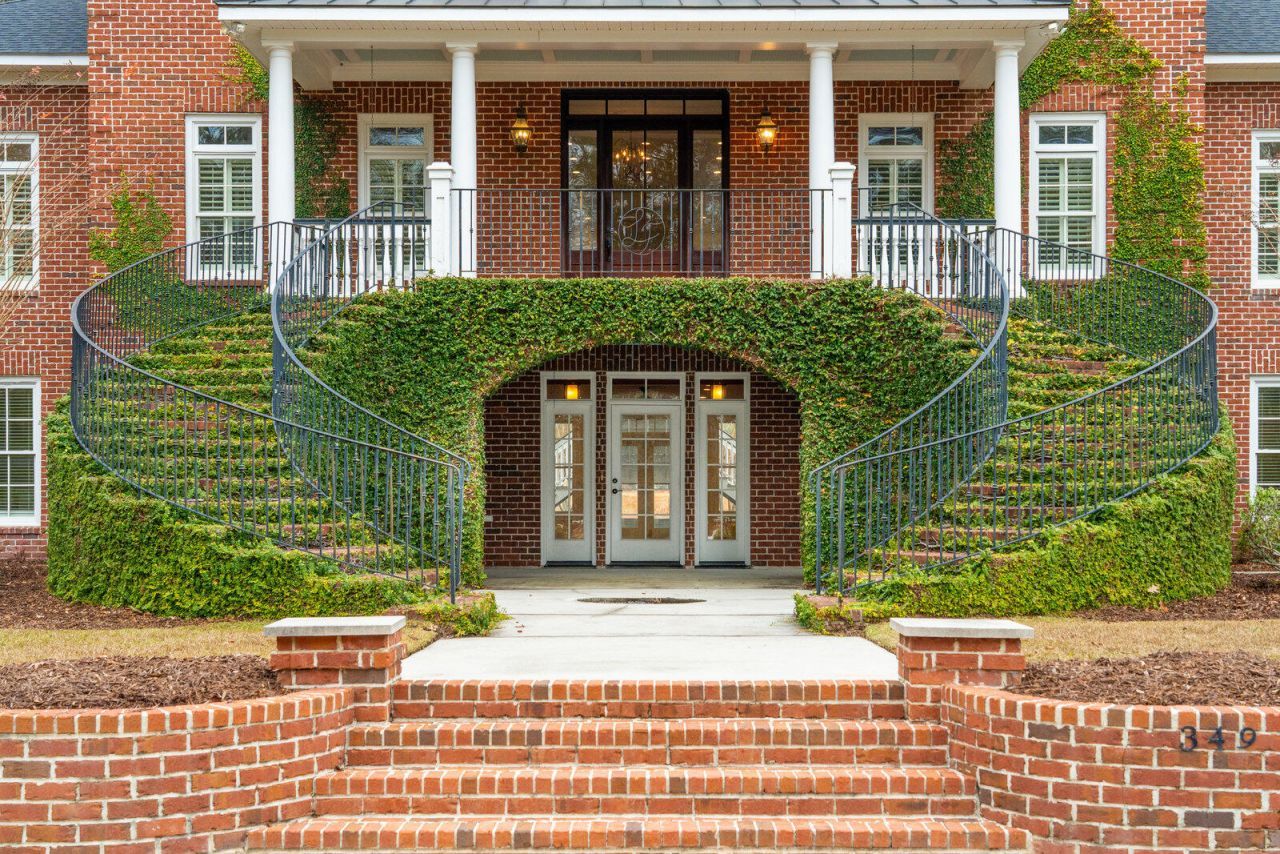 349 Mentor Road Photo 4