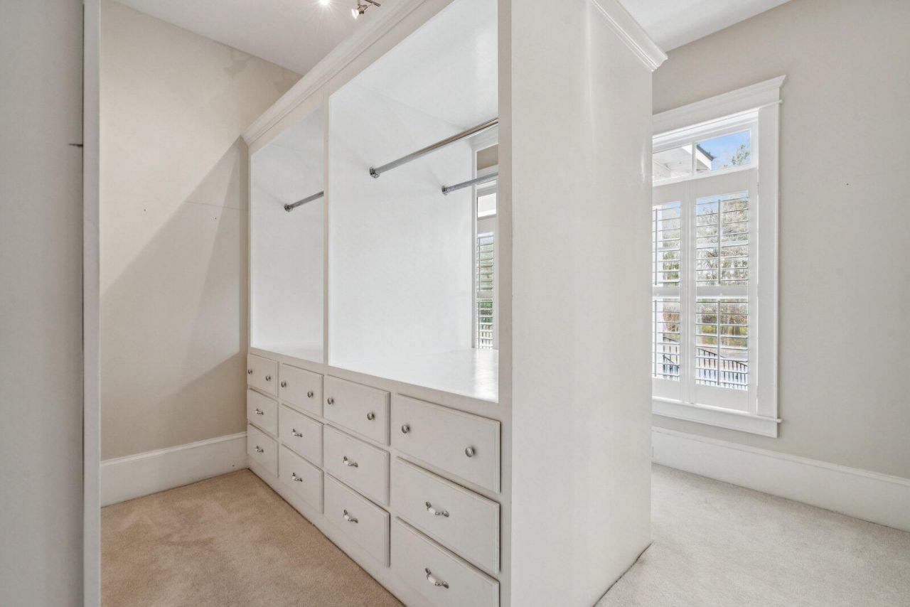 349 Mentor Road Photo 43